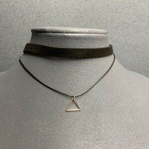 Murder Triangle Pendant Necklace 12 In Choker Black Velvet Cord Silver Geometric